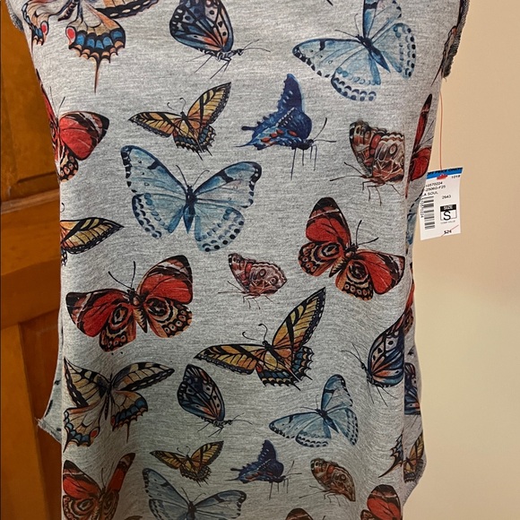 NWT: Butterfly Tank Top - Picture 5 of 5